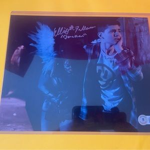 Elliott Fullam Autographed 8x10 Photo!